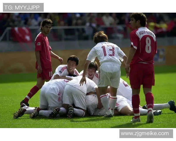 昔日恩怨再现！足球转会与老队友狭路相逢